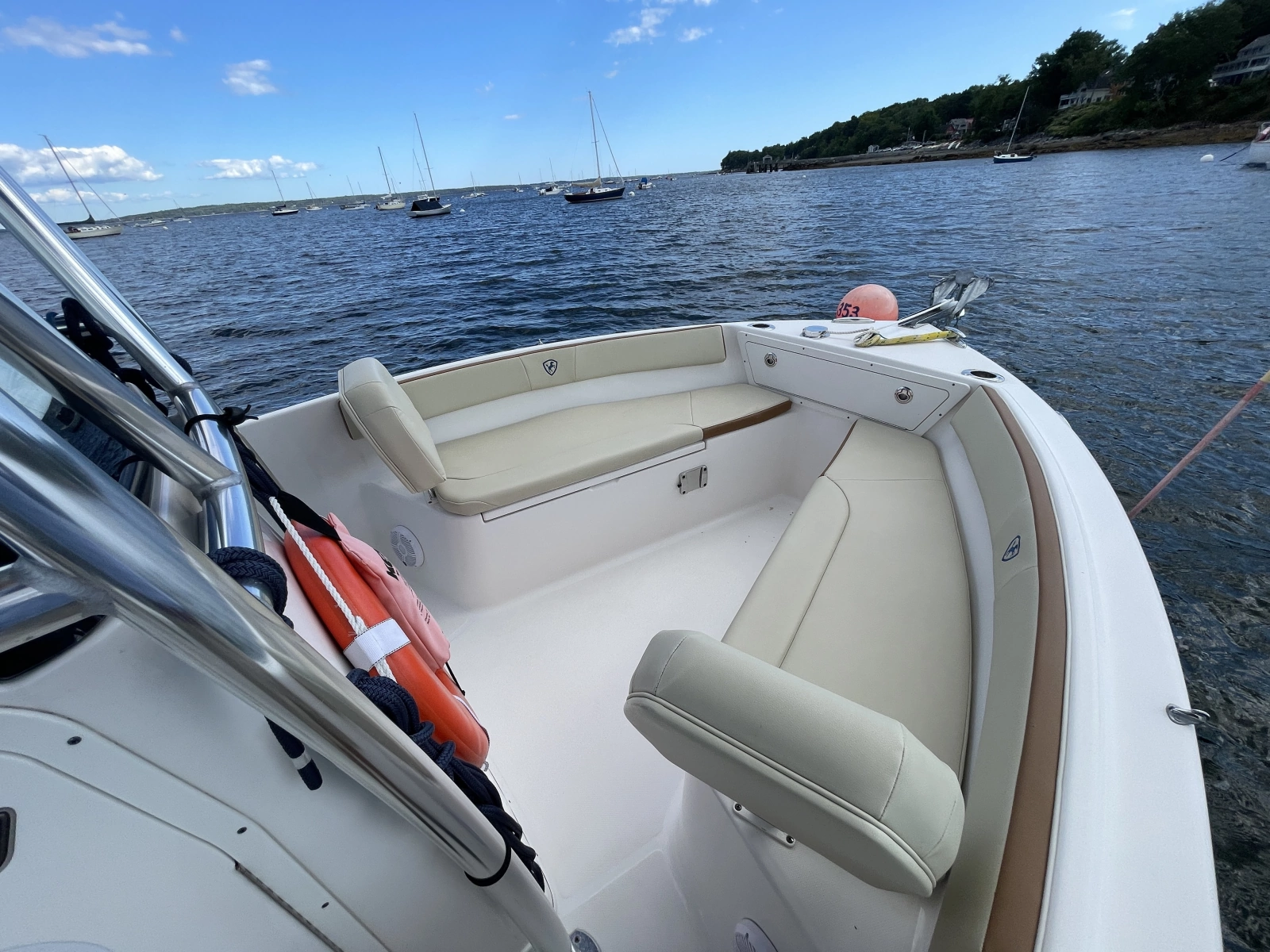 2020 Century 2200 Center Console