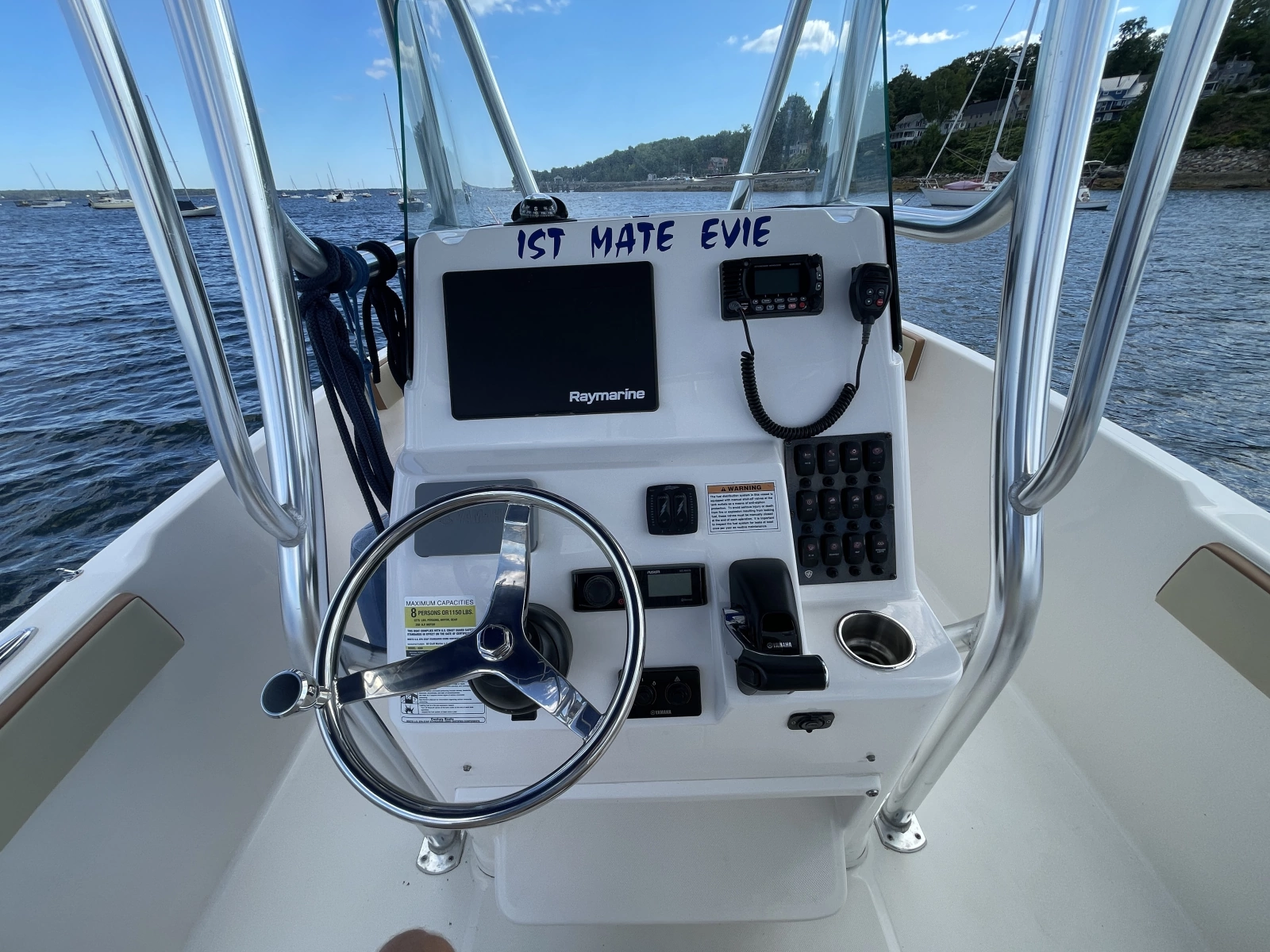 2020 Century 2200 Center Console