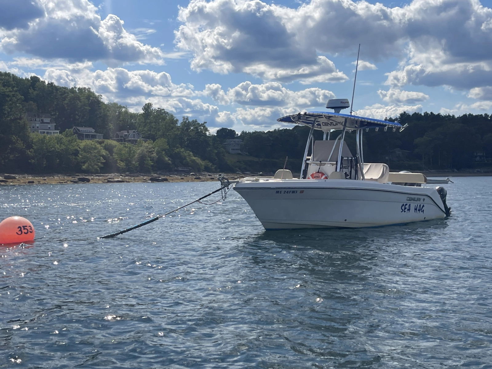 2020 Century 2200 Center Console