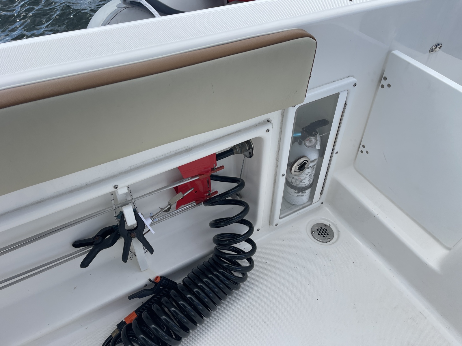 2020 Century 2200 Center Console
