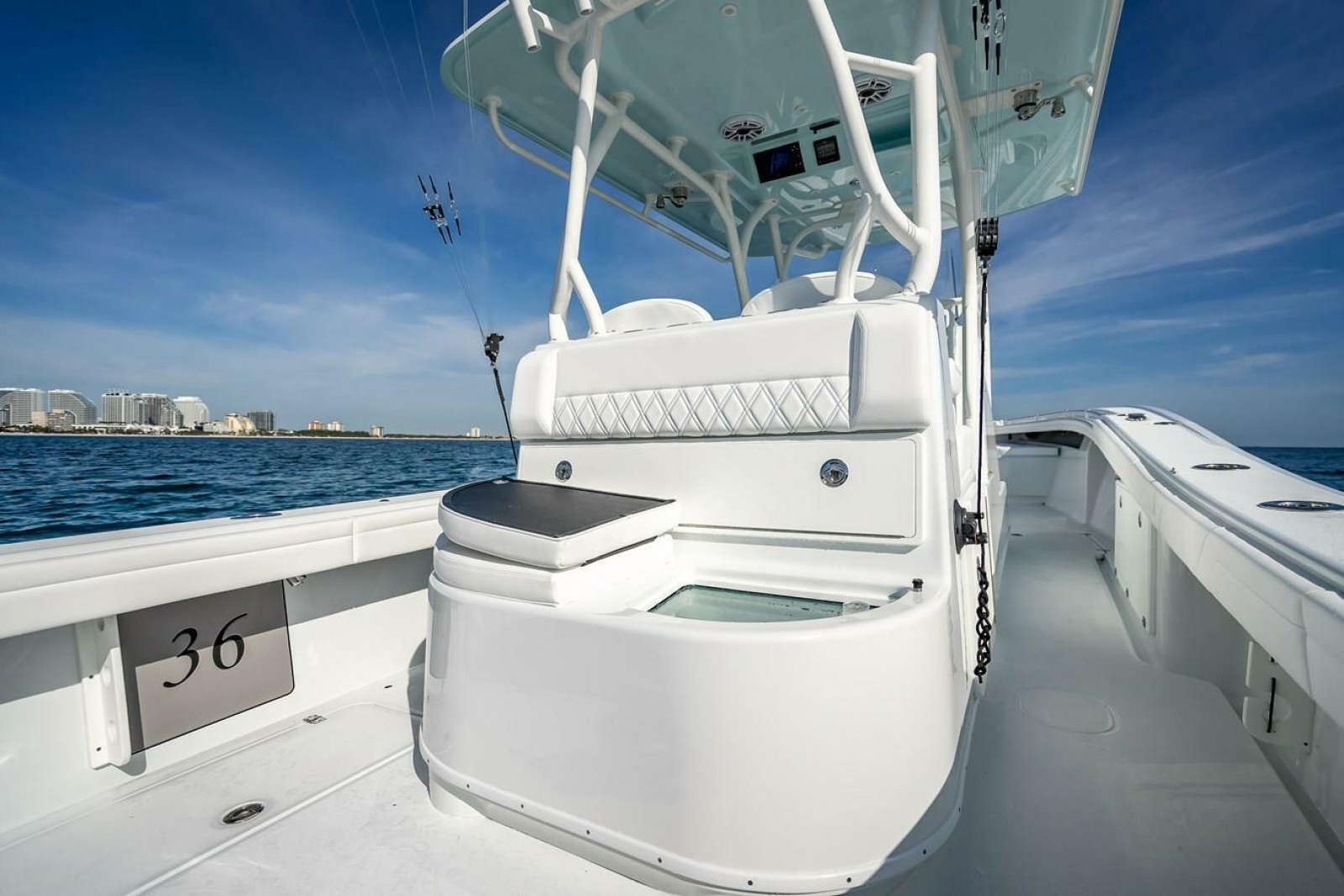 2023 Yellowfin 36 Center Console