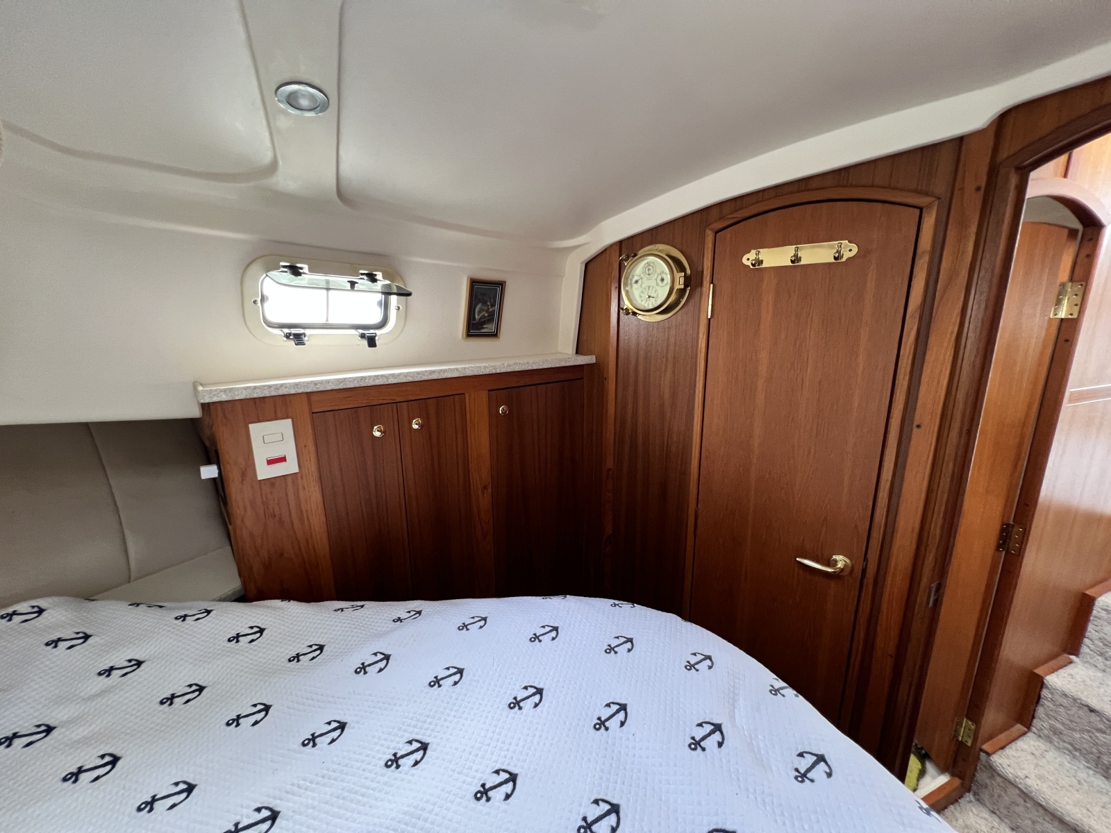 2001 Mainship 390