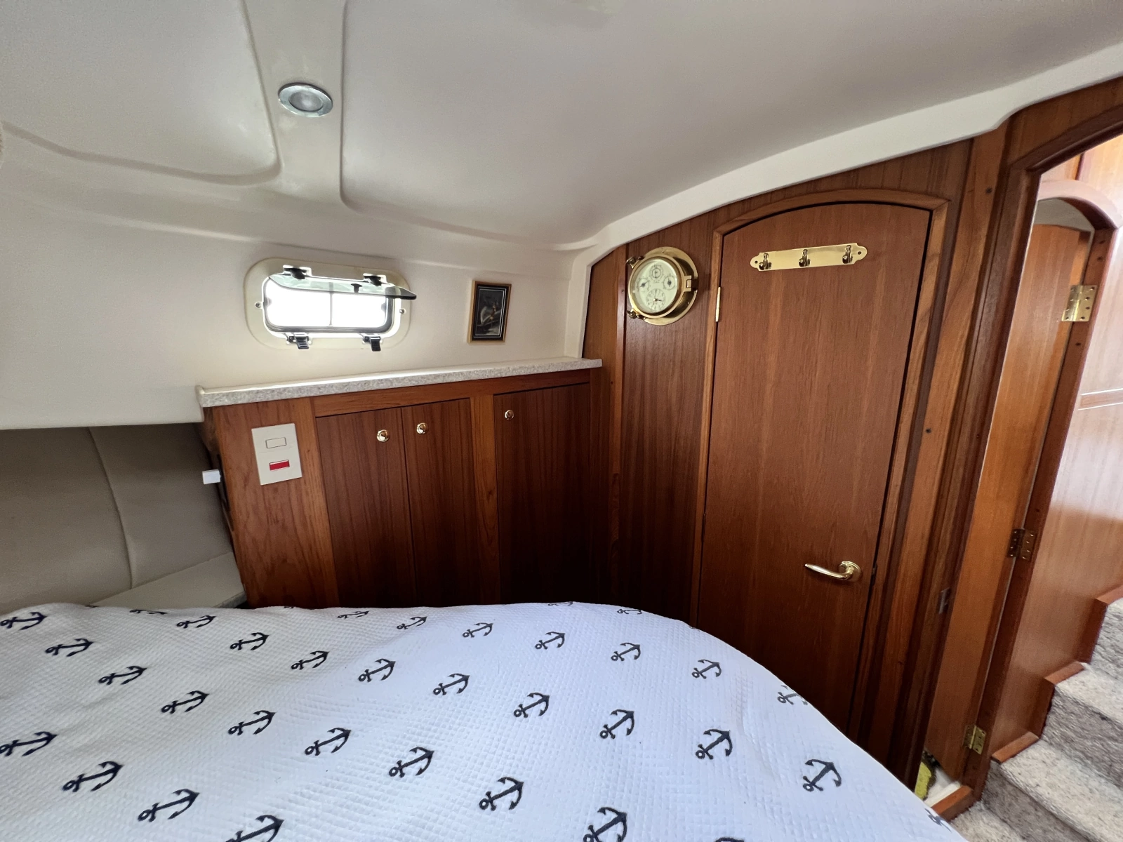 2001 Mainship 390