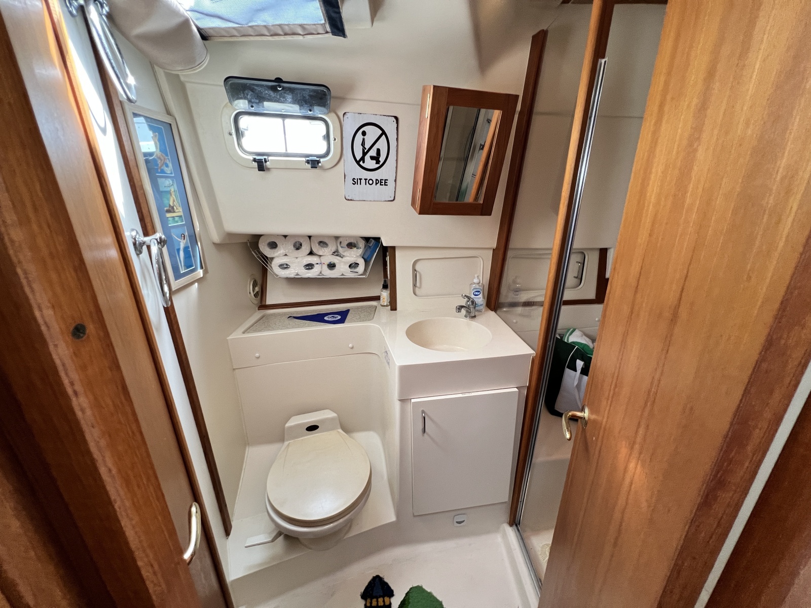 2001 Mainship 390