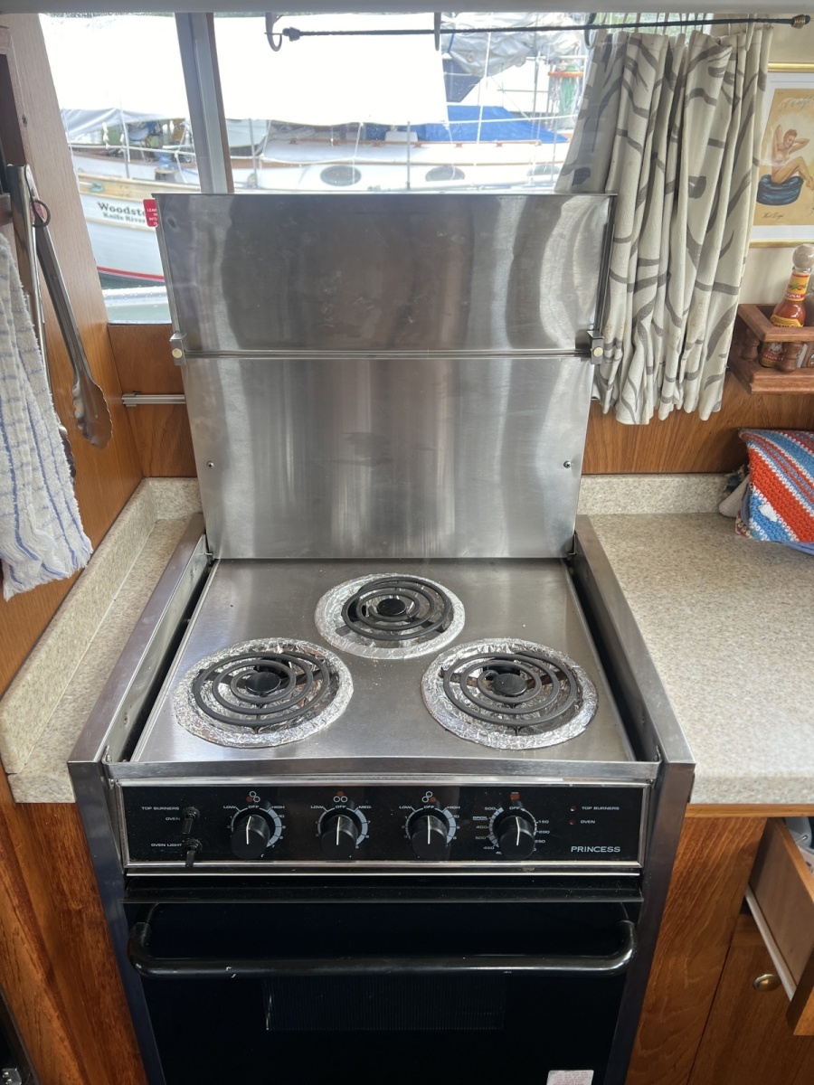 2001 Mainship 390