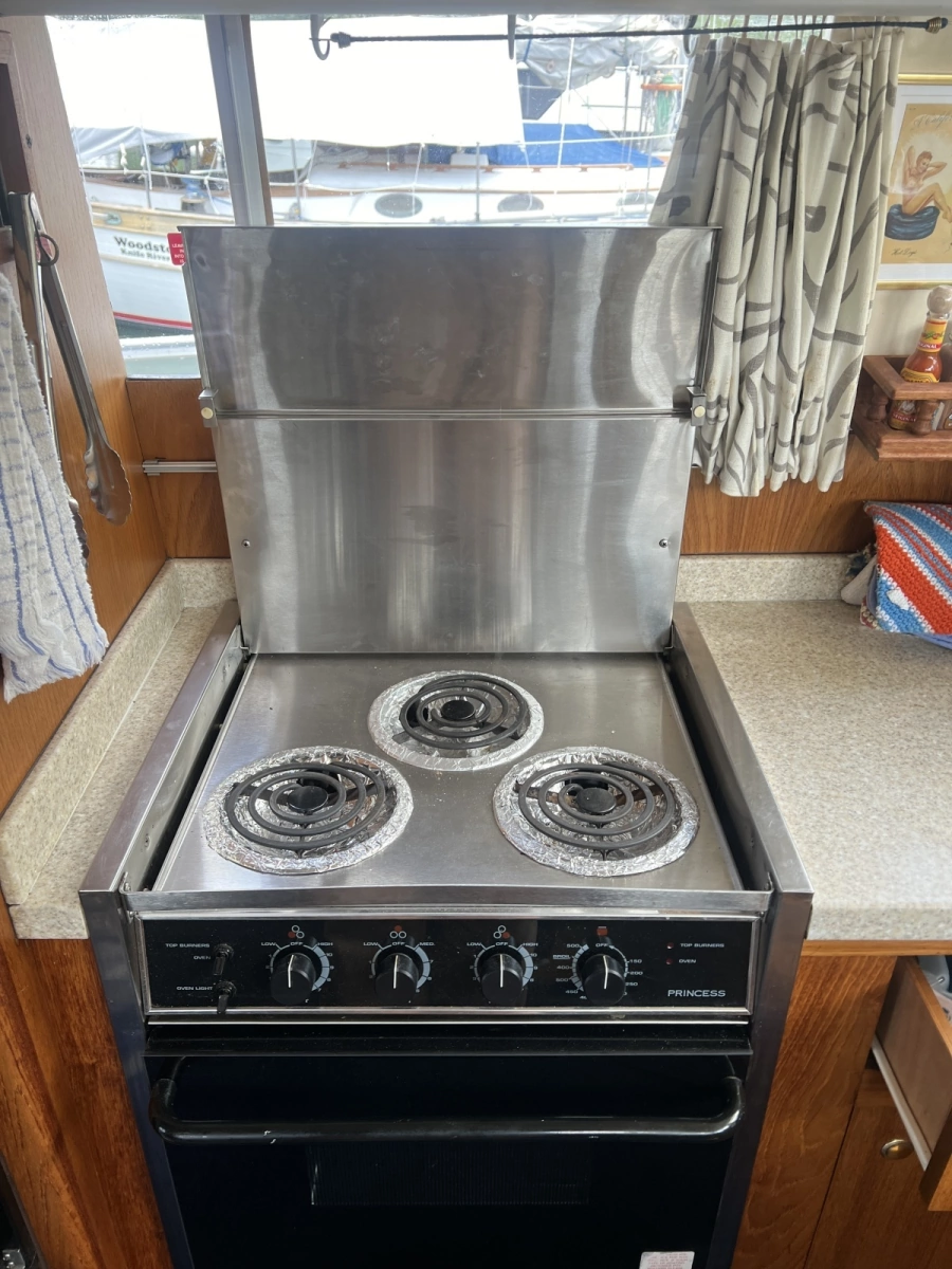 2001 Mainship 390