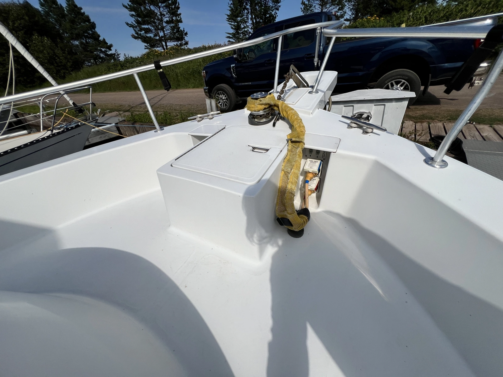 2001 Mainship 390