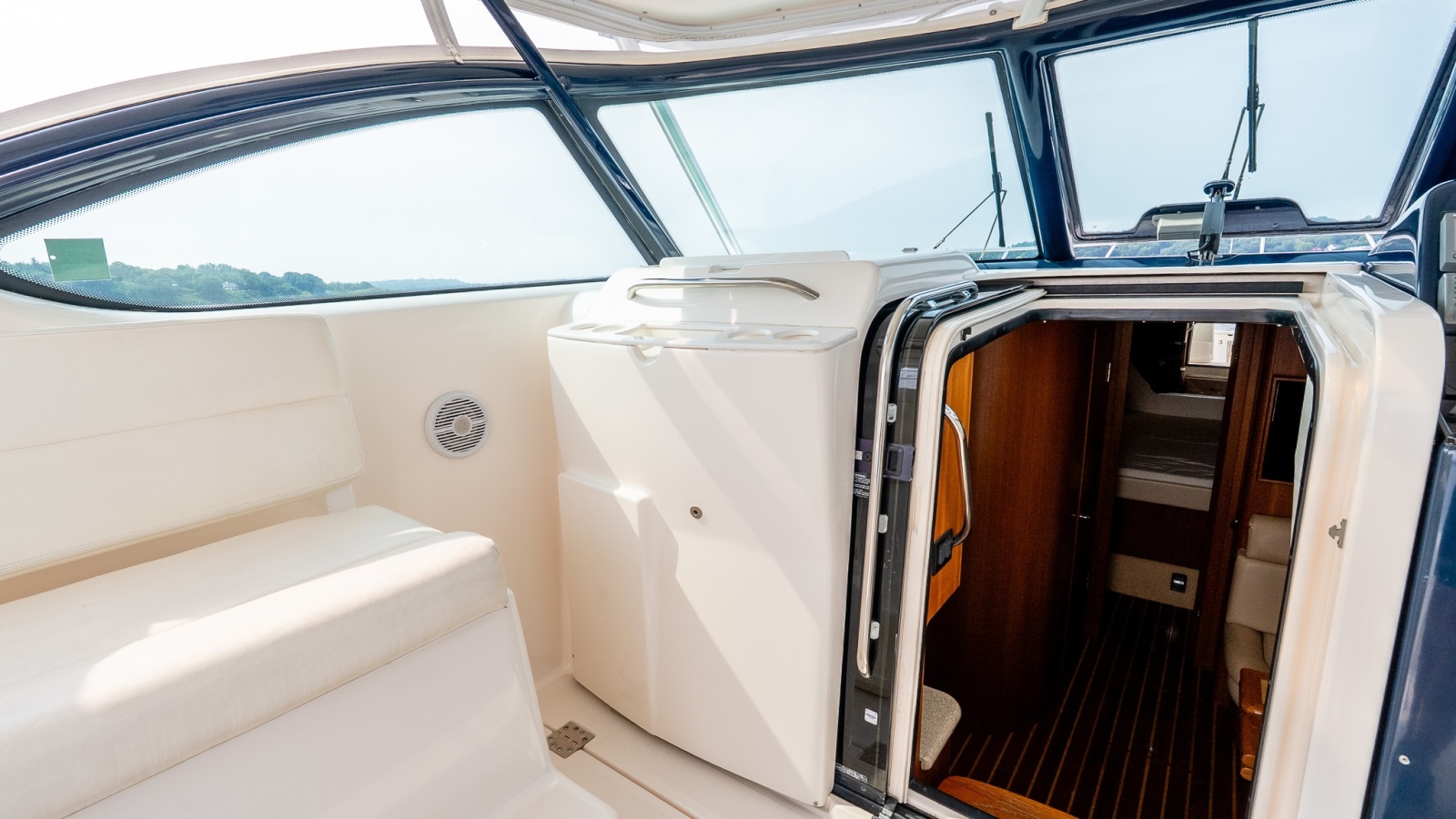 2004 Tiara Yachts 3800 Open