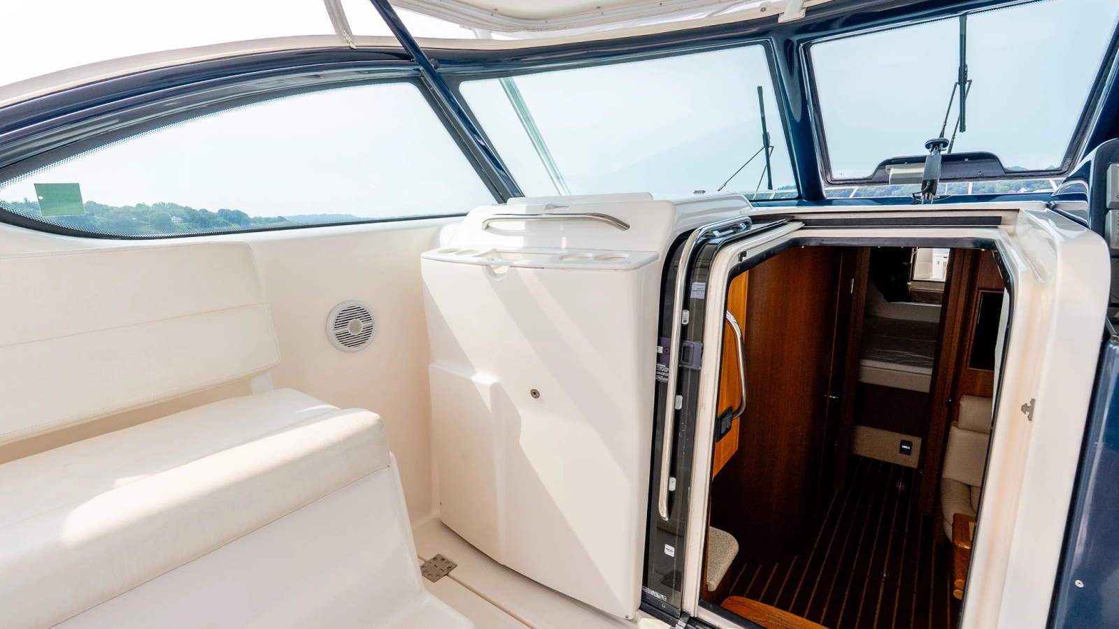 2004 Tiara Yachts 3800 Open