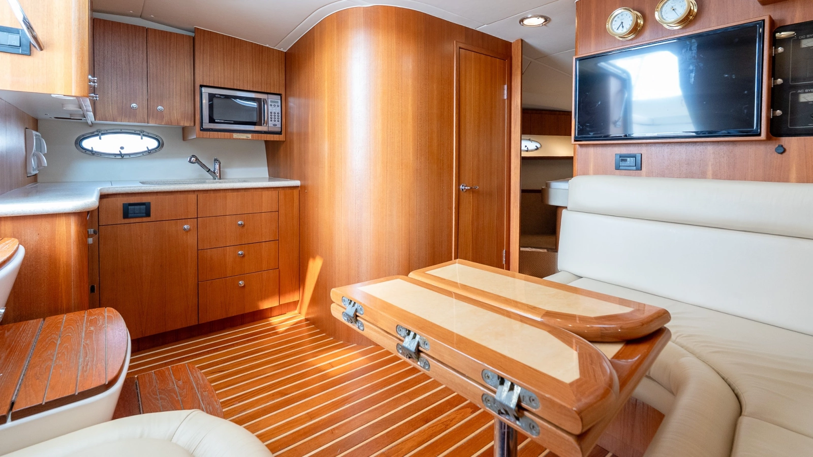 2004 Tiara Yachts 3800 Open