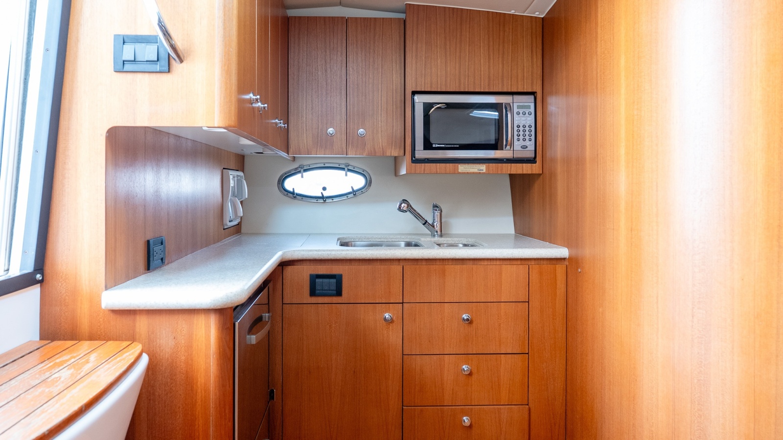2004 Tiara Yachts 3800 Open