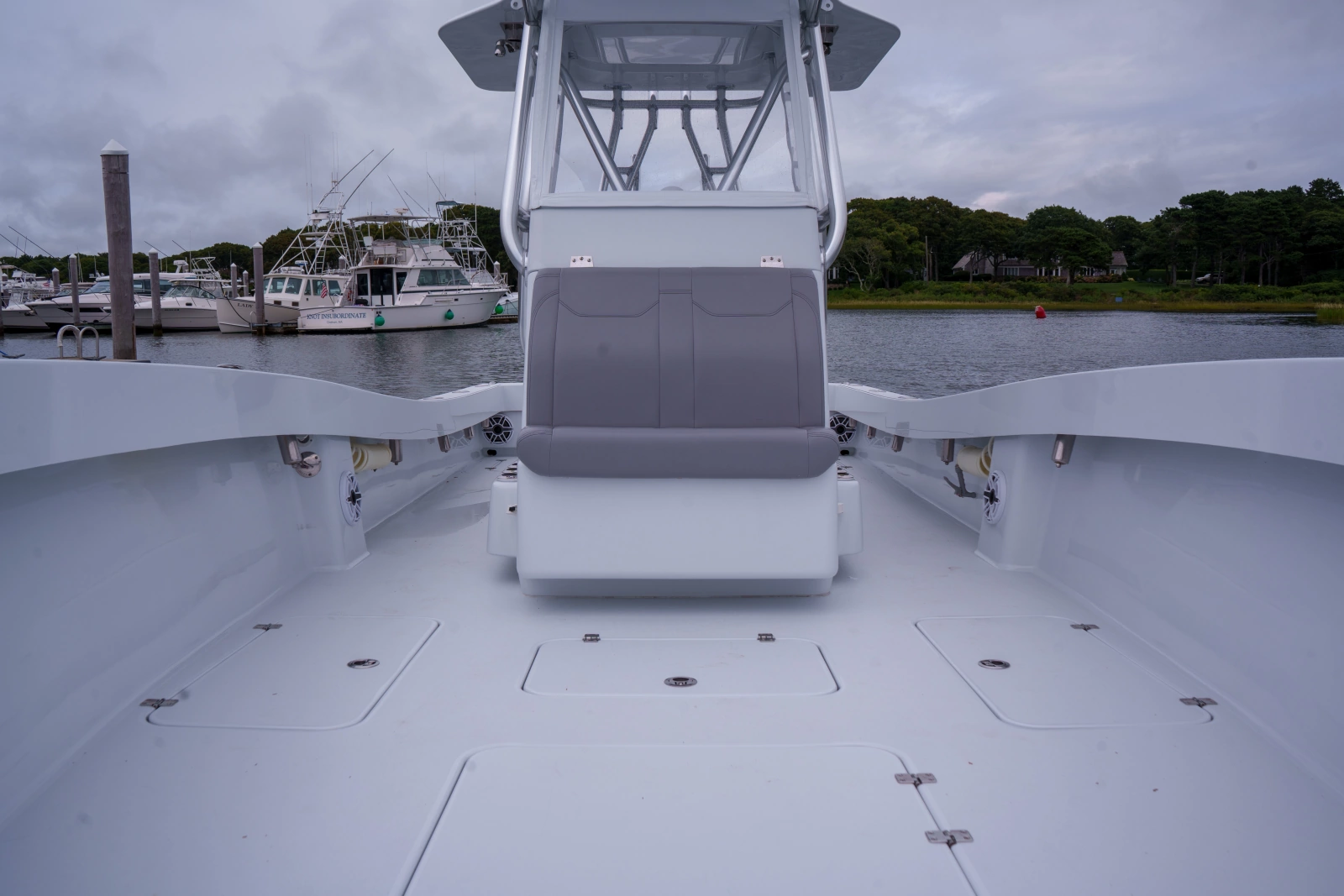 2026 Conch 33