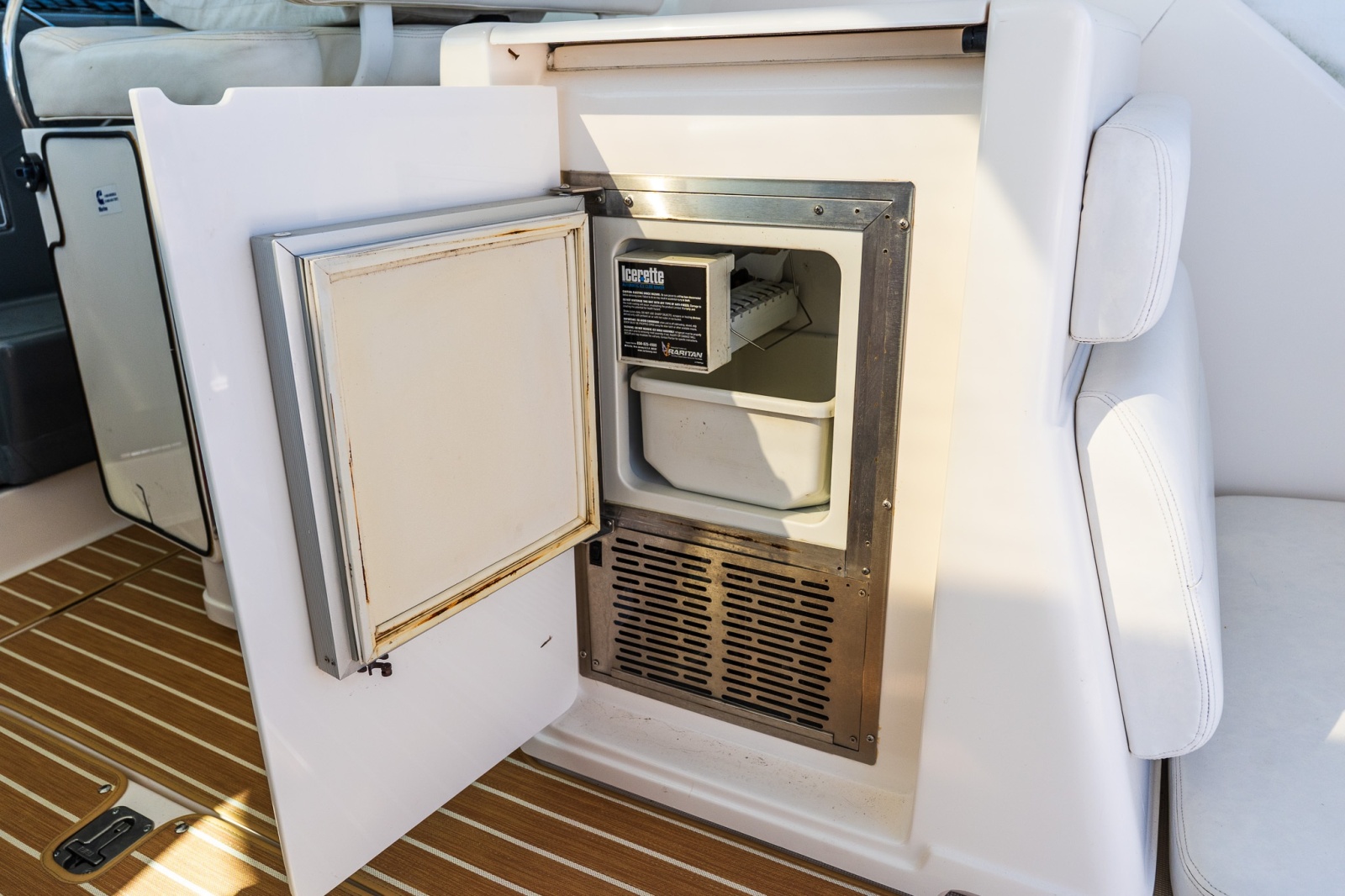 2003 Tiara Yachts 3800 Open