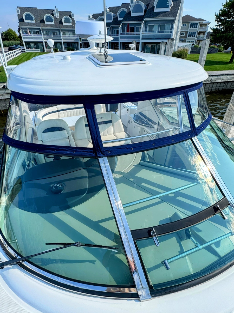 2005 Sea Ray 390 Sundancer
