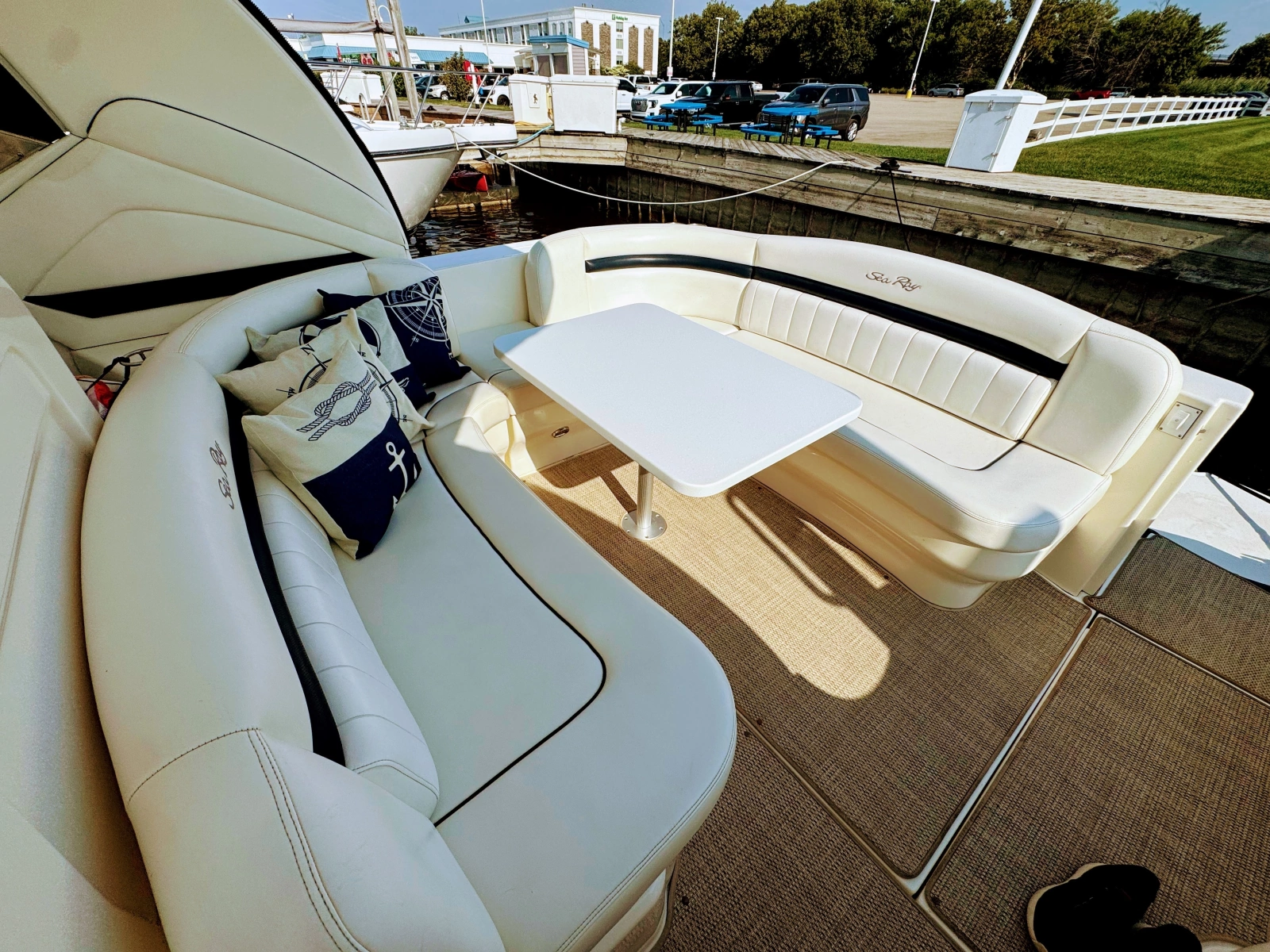 2005 Sea Ray 390 Sundancer