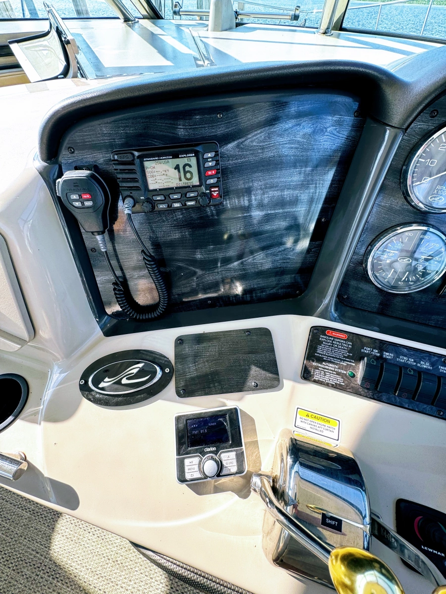 2005 Sea Ray 390 Sundancer