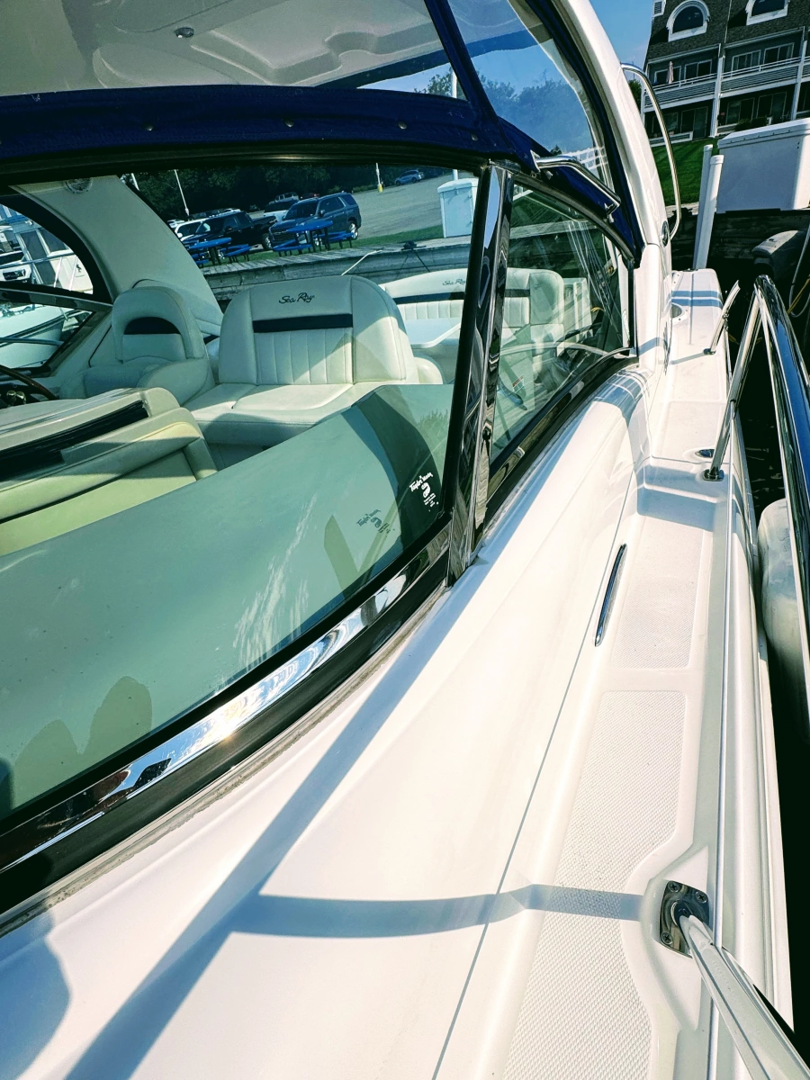 2005 Sea Ray 390 Sundancer