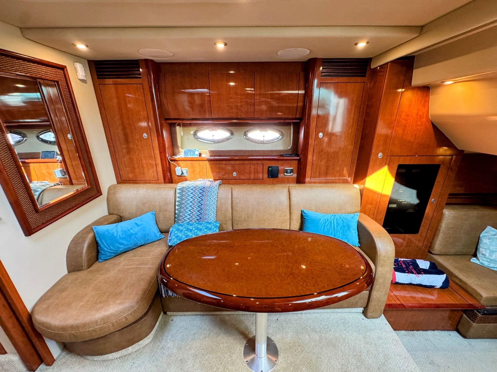 2005 Sea Ray 390 Sundancer