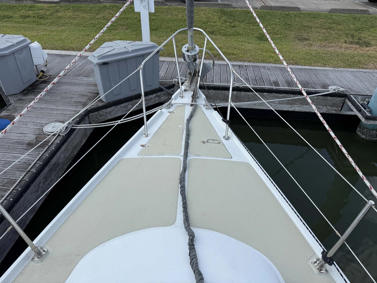 Ericson 381