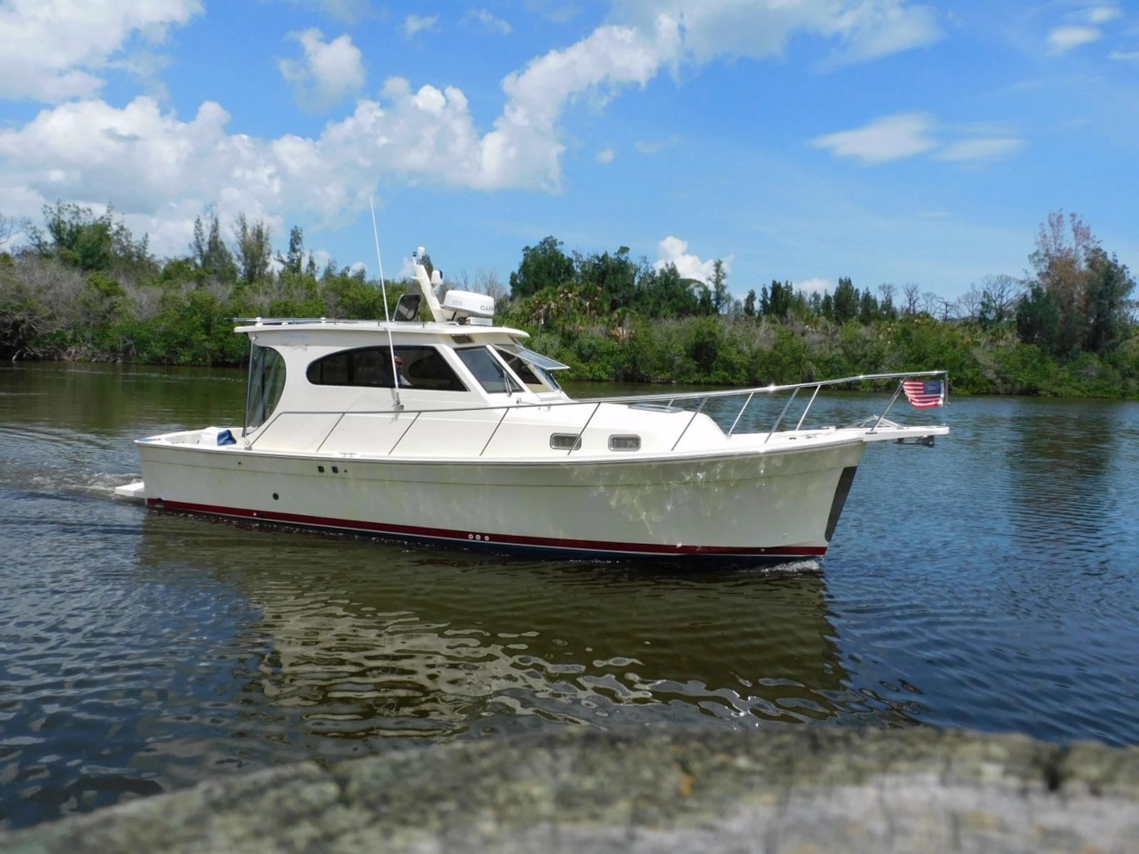 2004 Mainship 30 Rum Runner