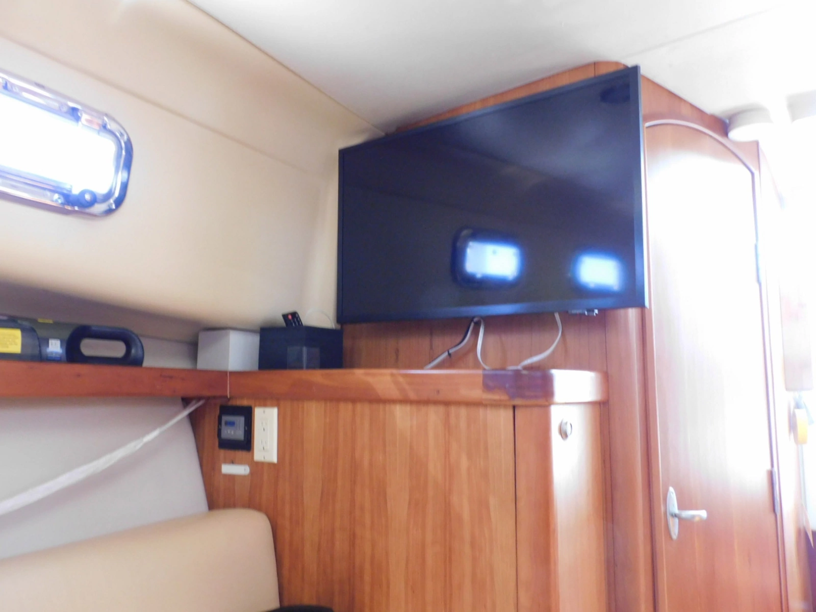 2004 Mainship 30 Rum Runner
