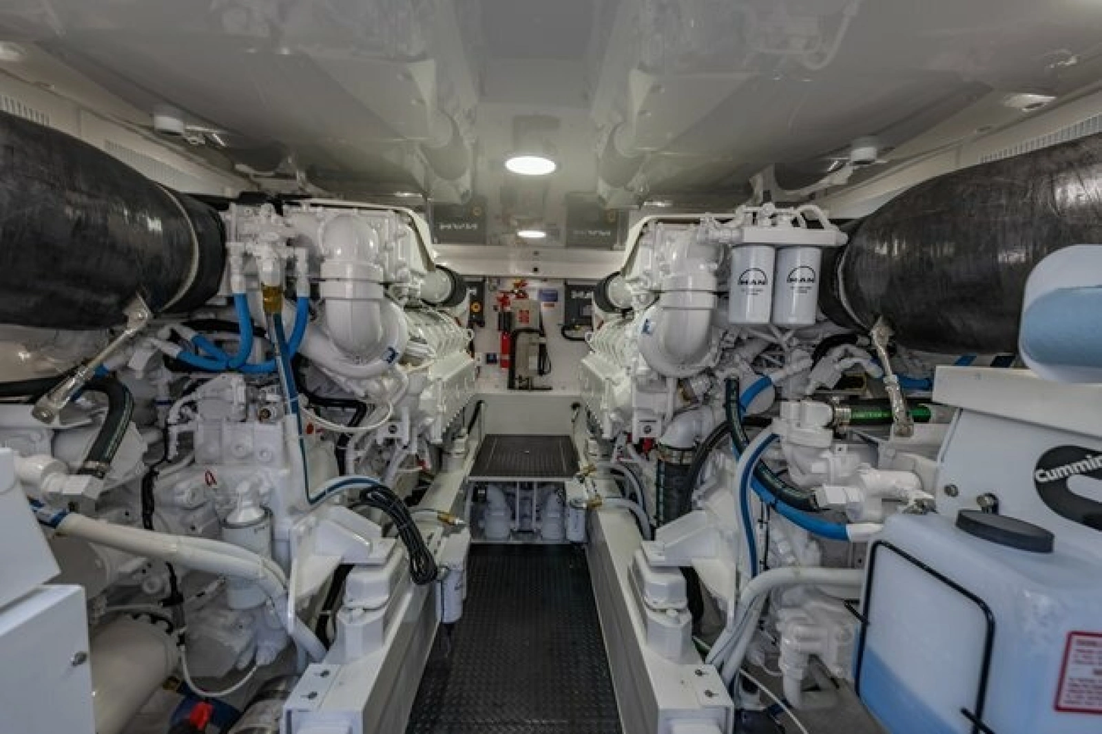 2025 Viking 58 Convertible