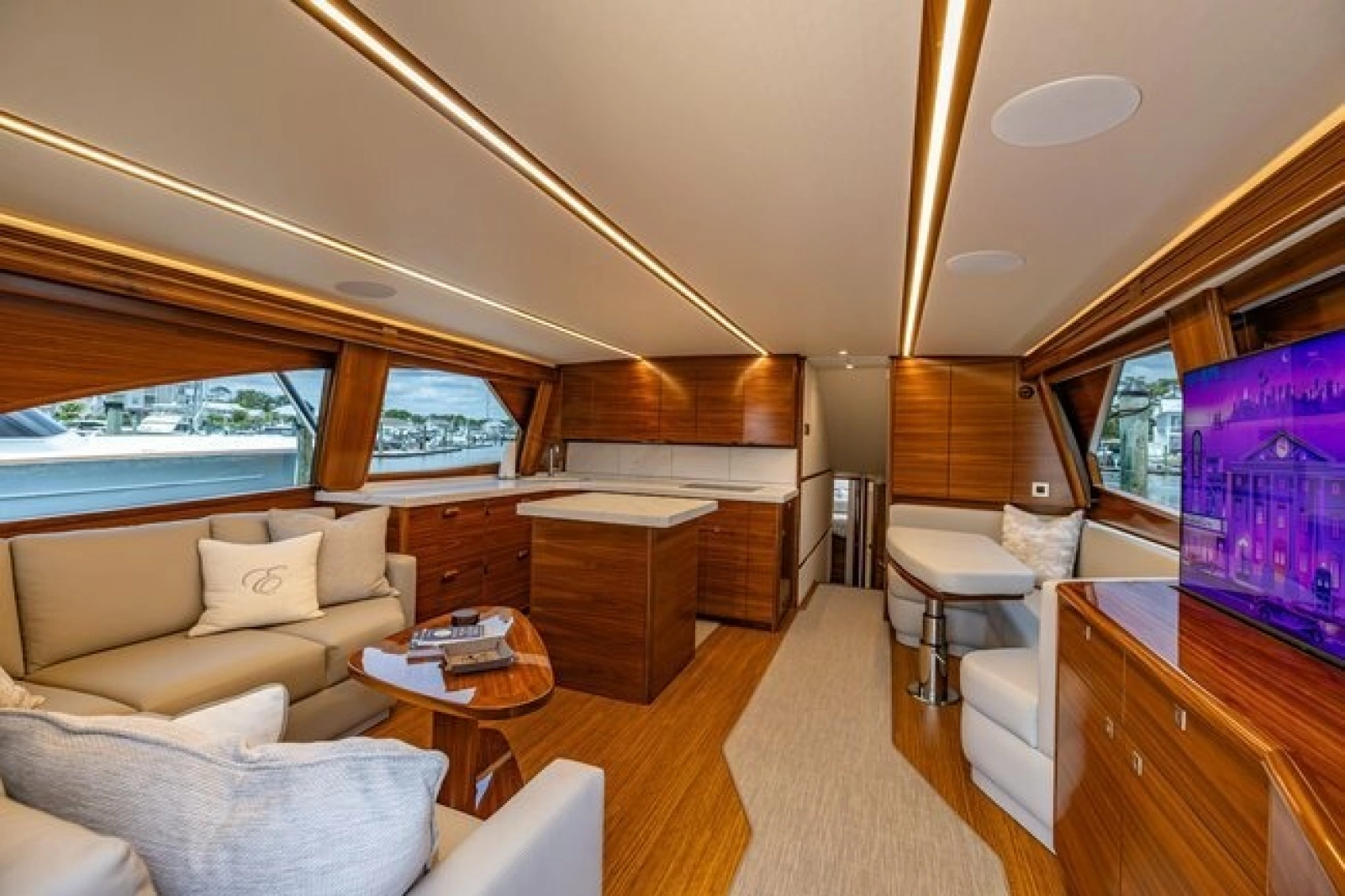 2025 Viking 58 Convertible