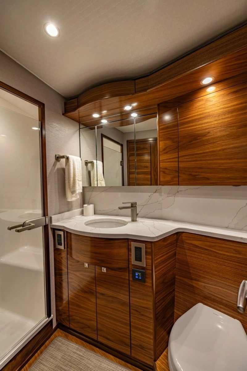 2025 Viking 58 Convertible