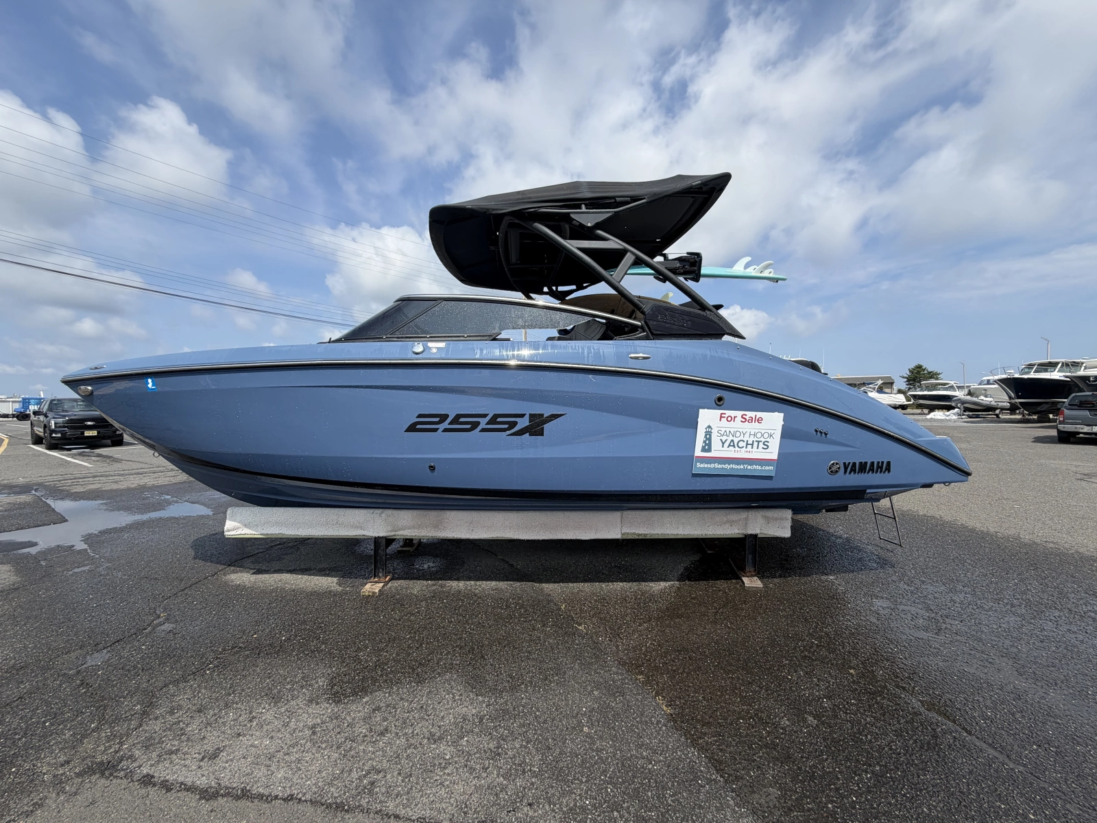 2023 Yamaha Boats 255XD