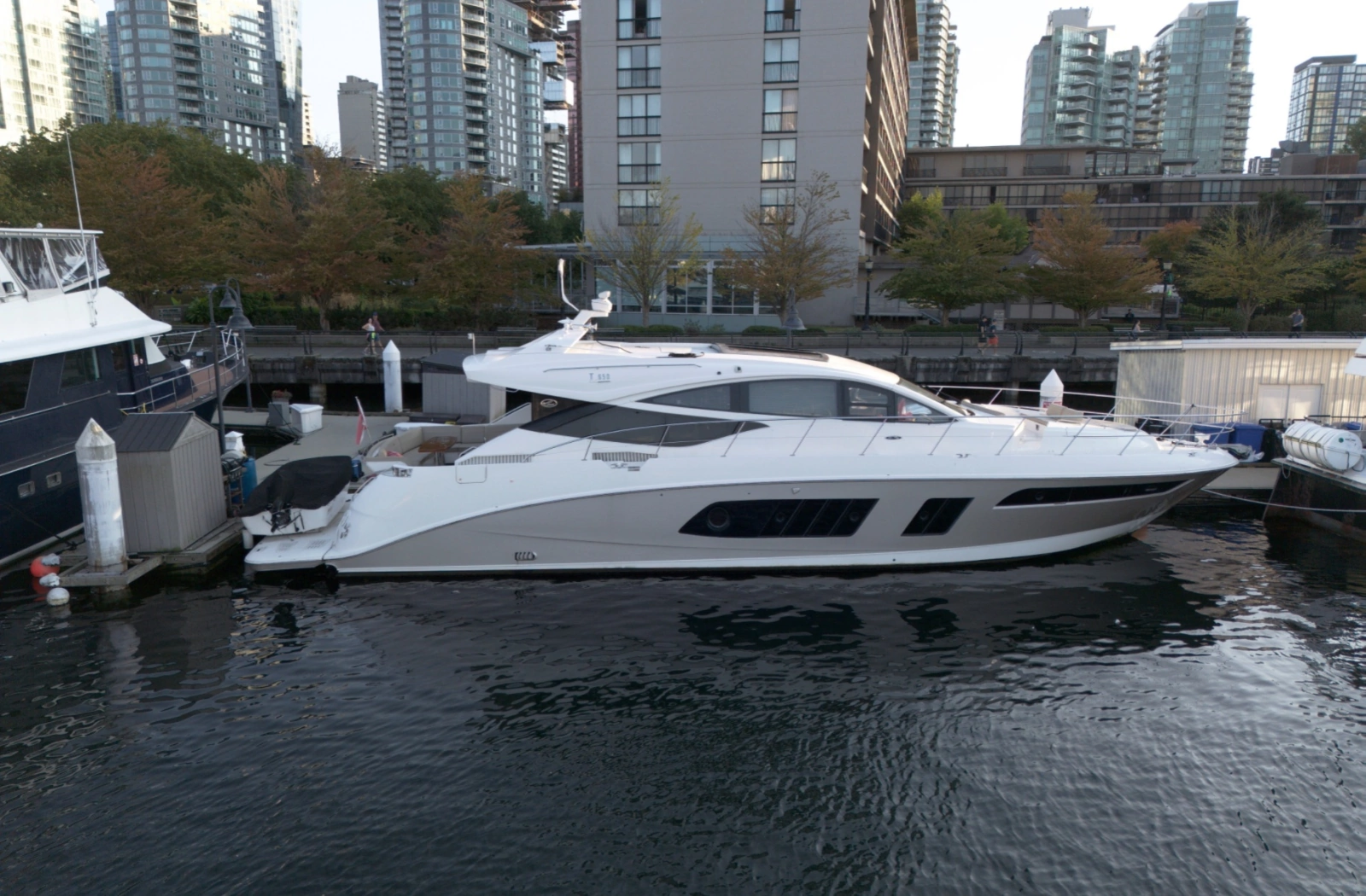2015 Sea Ray L650