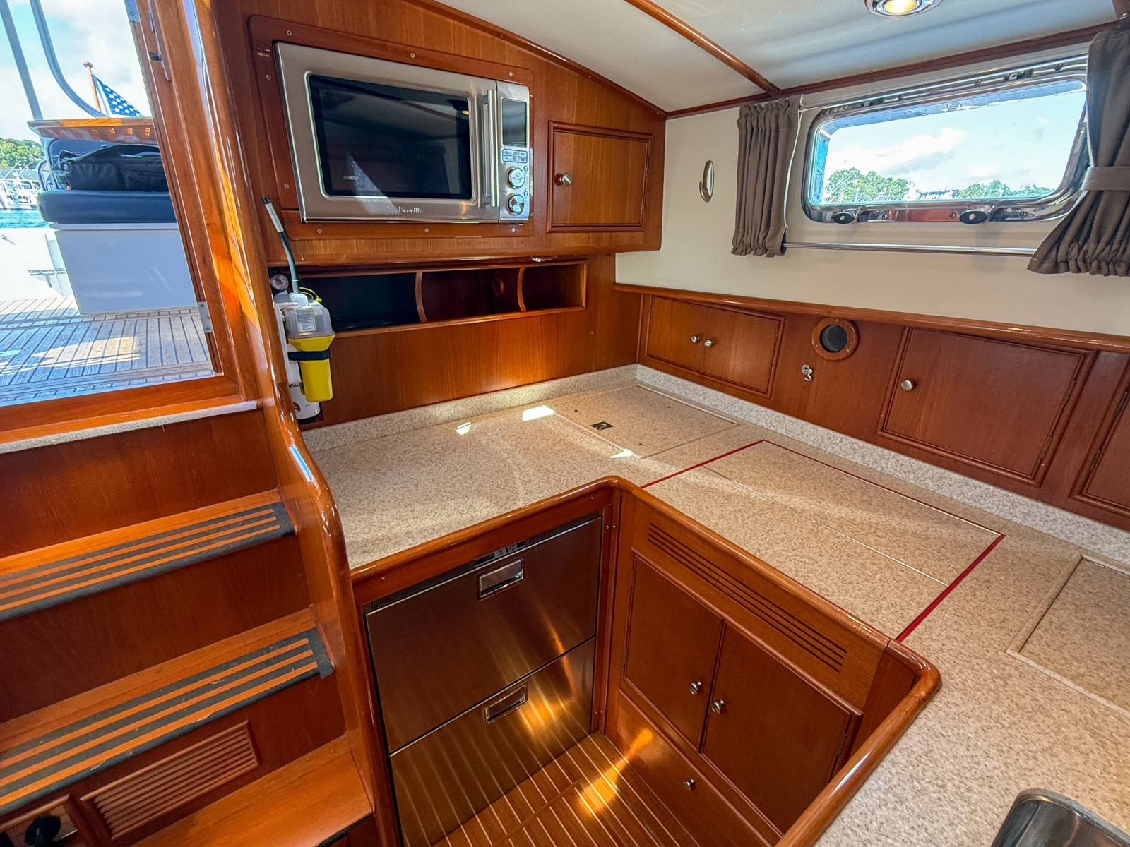 2003 Grand Banks 38 Eastbay HX