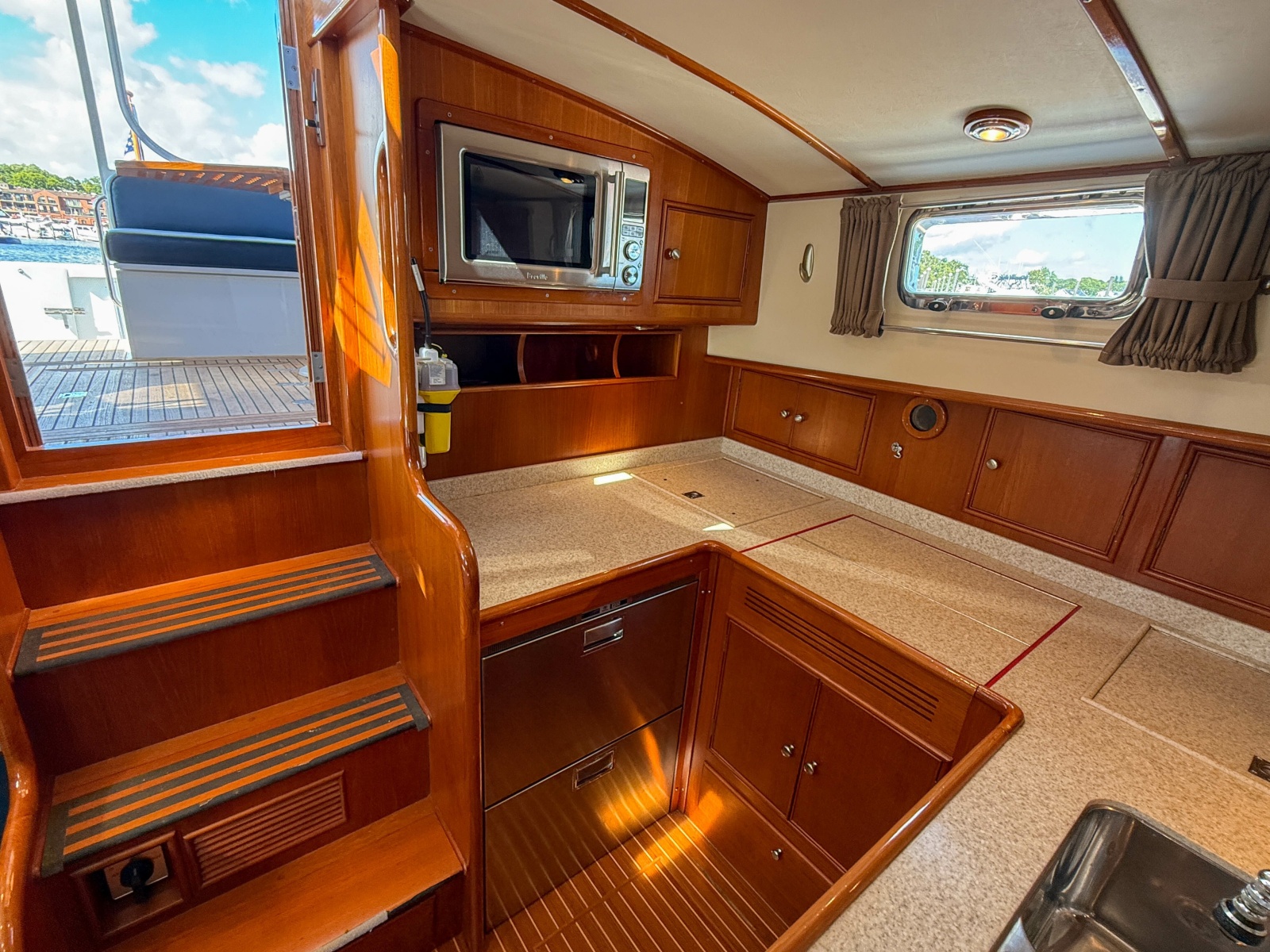 2003 Grand Banks 38 Eastbay HX