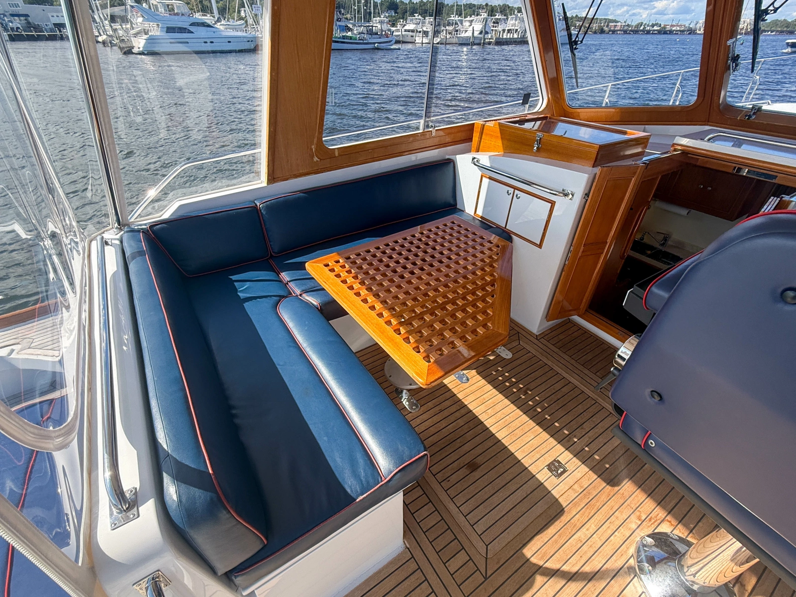 2003 Grand Banks 38 Eastbay HX