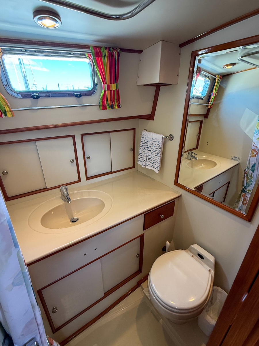2003 Grand Banks 38 Eastbay HX