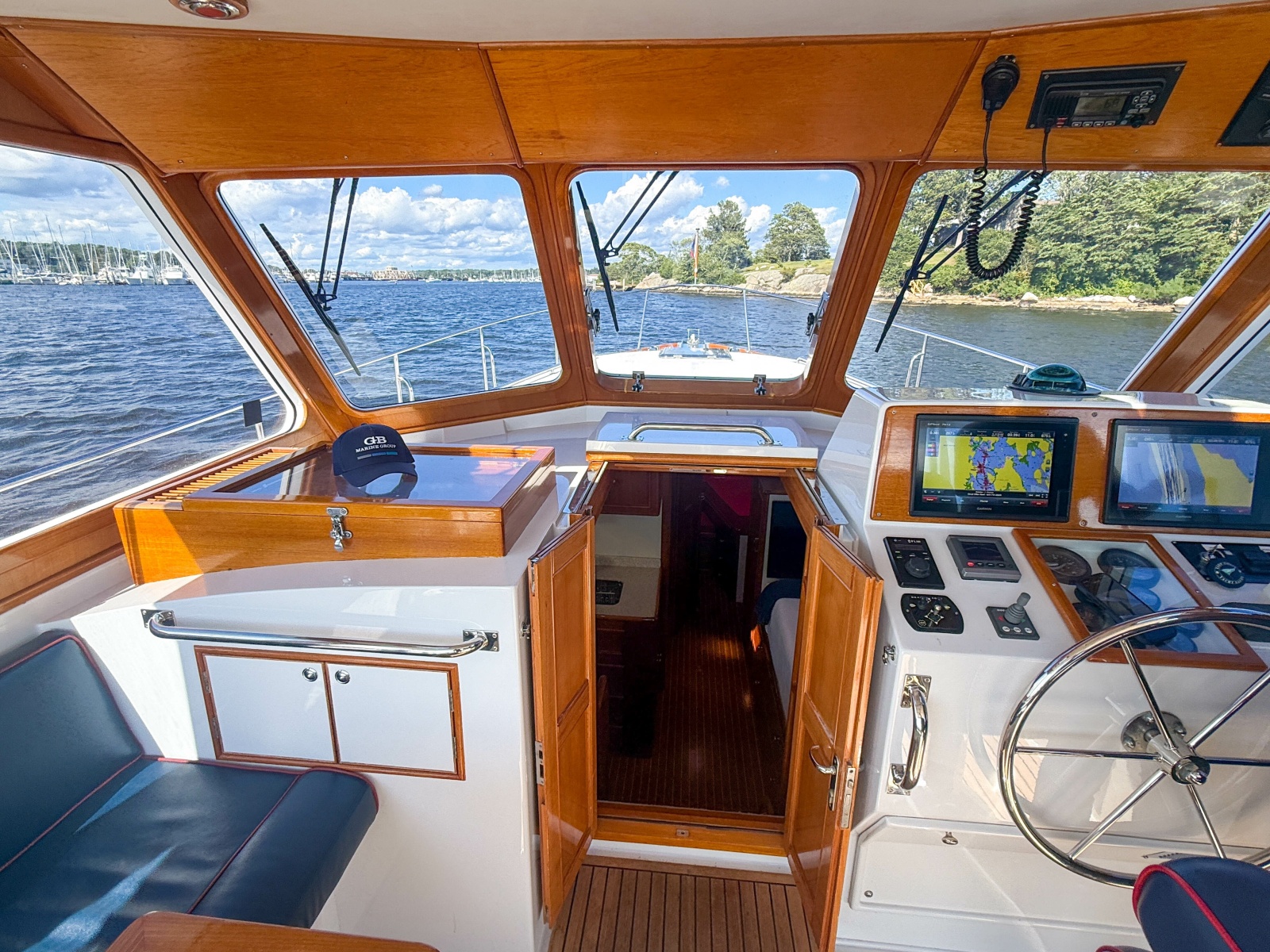 2003 Grand Banks 38 Eastbay HX