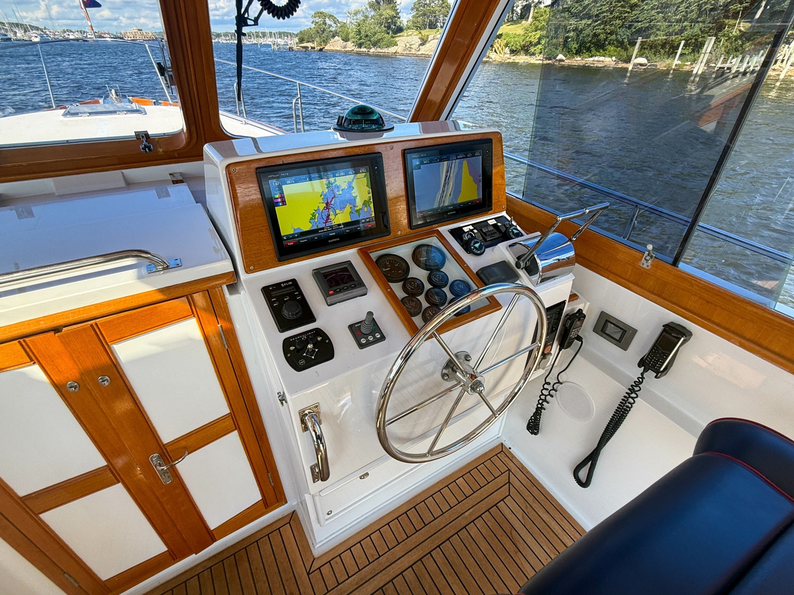 2003 Grand Banks 38 Eastbay HX