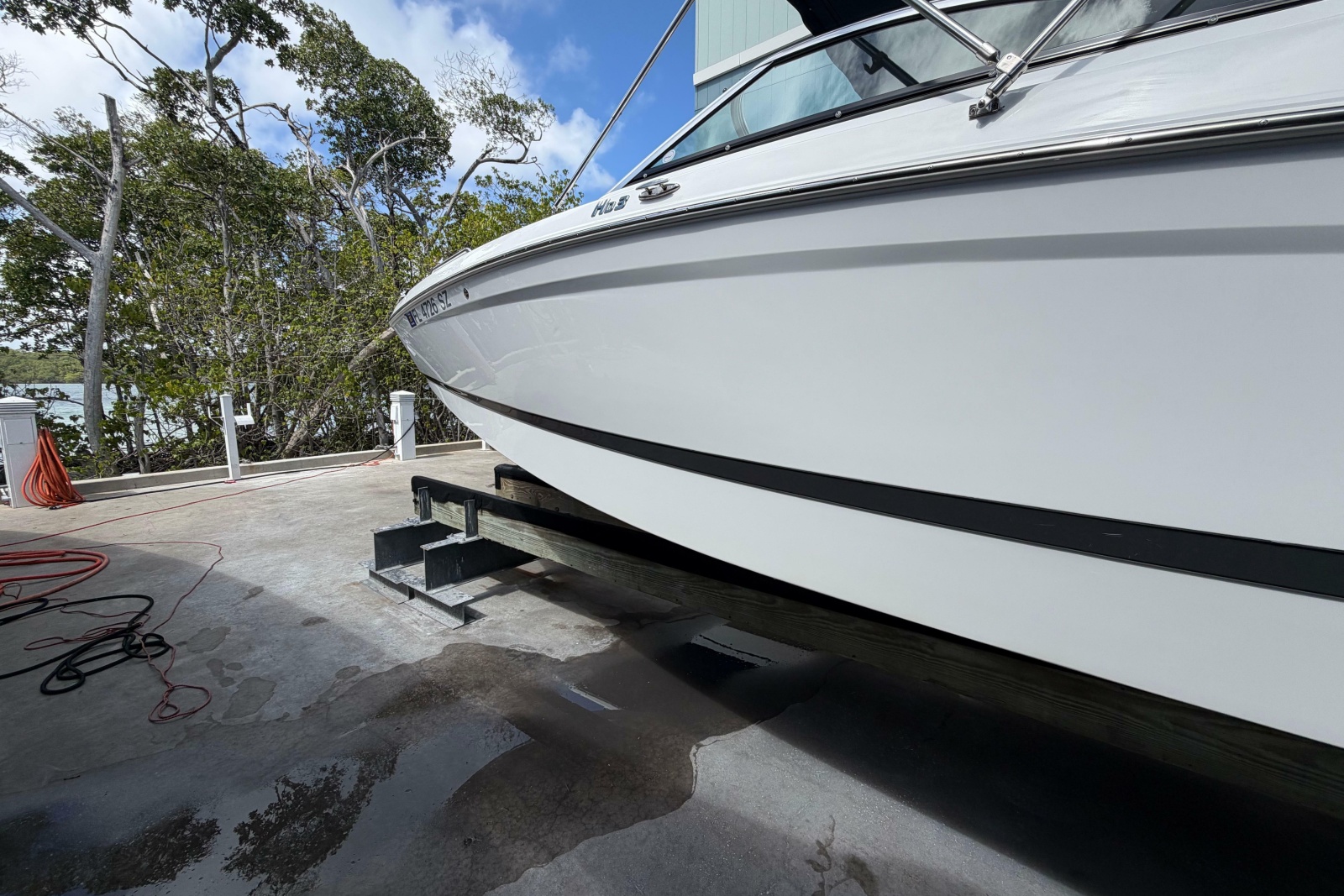 2021 Four Winns HD3
