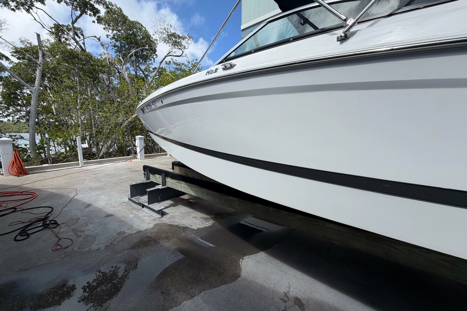 2021 Four Winns HD3