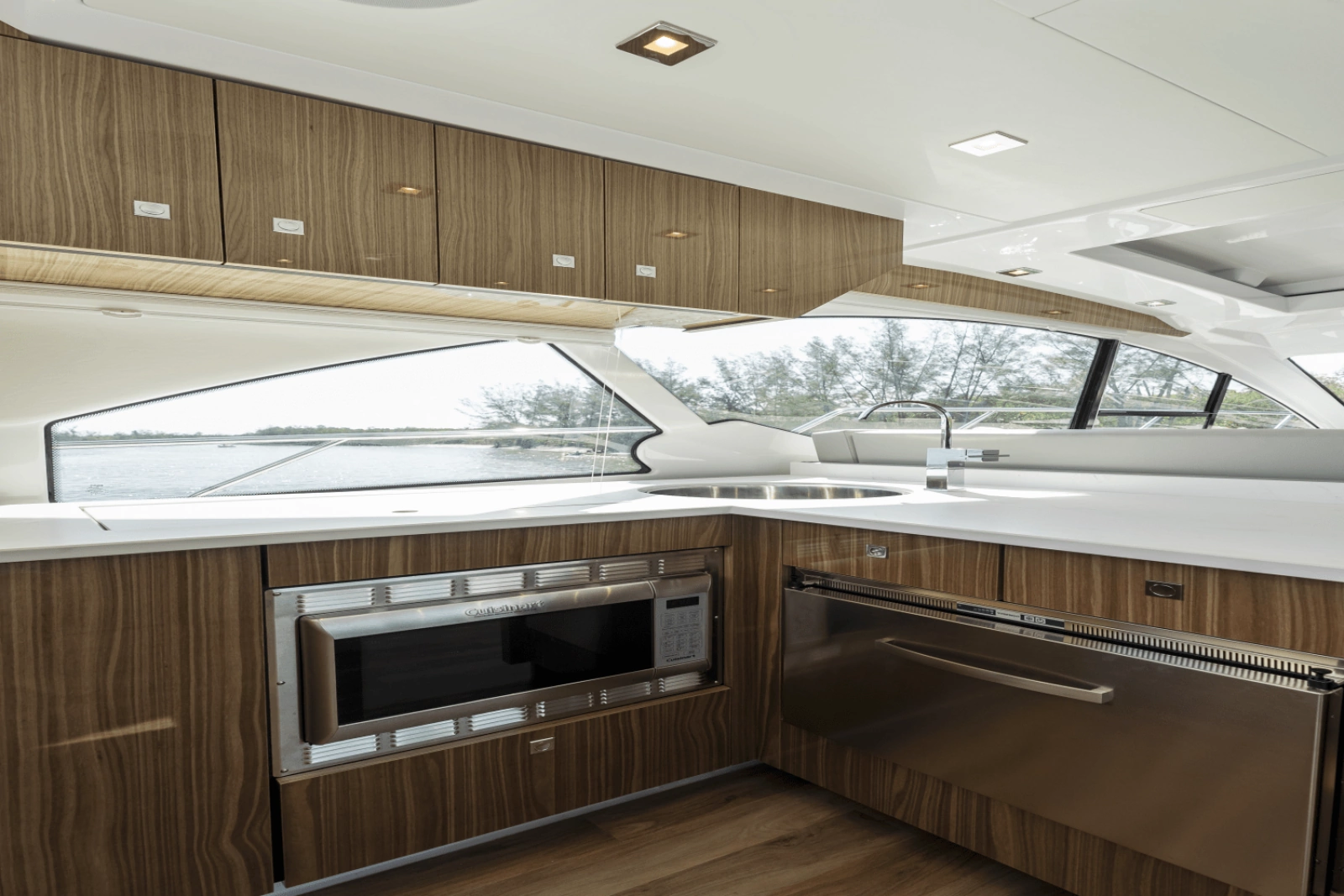 2024 Cruisers Yachts 50 Cantius