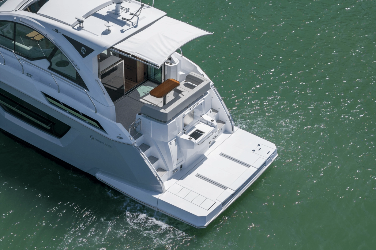 2024 Cruisers Yachts 50 Cantius