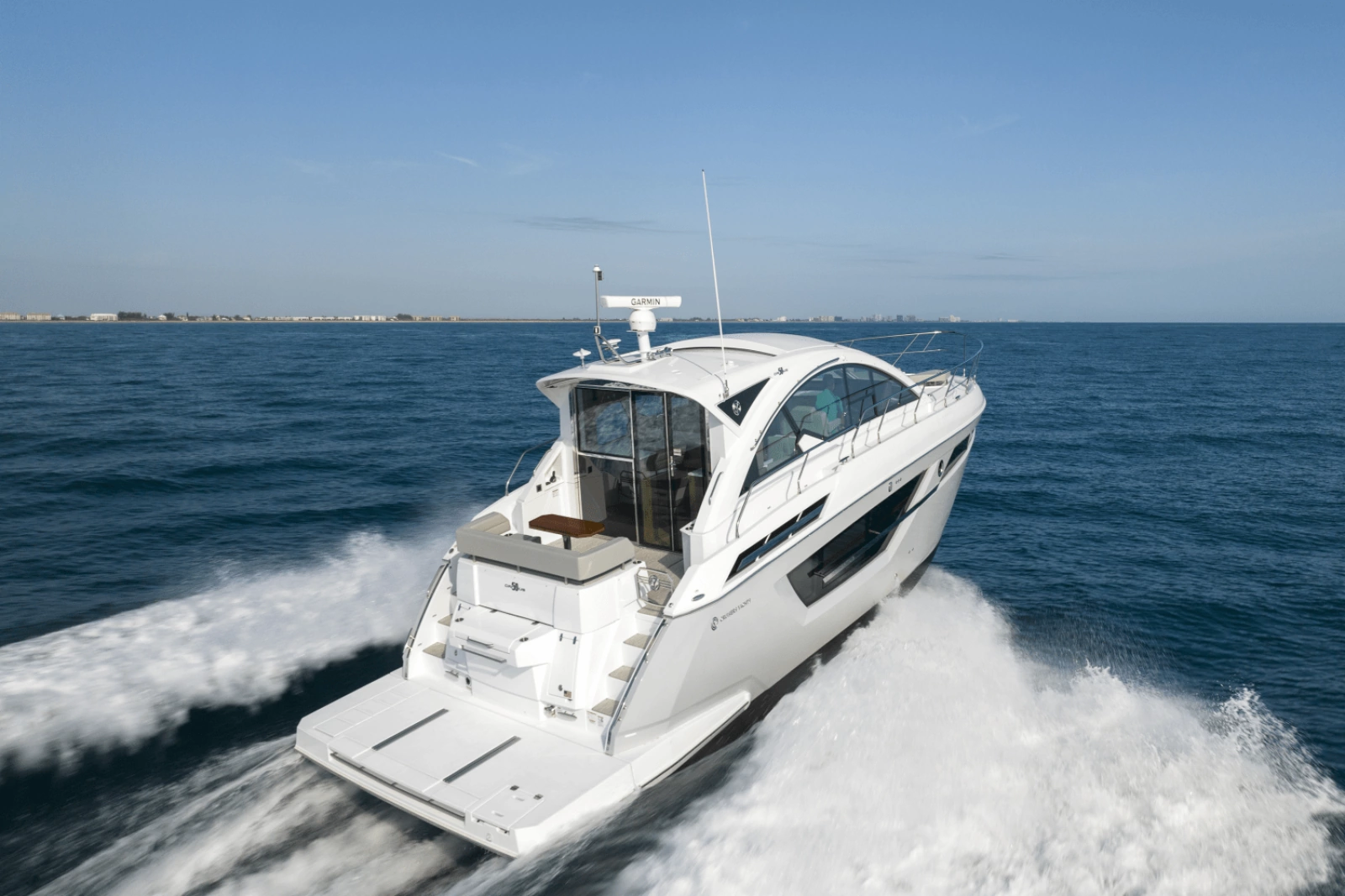 2024 Cruisers Yachts 50 Cantius