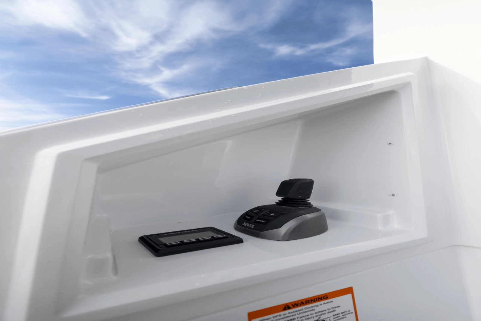 2024 Cruisers Yachts 50 Cantius