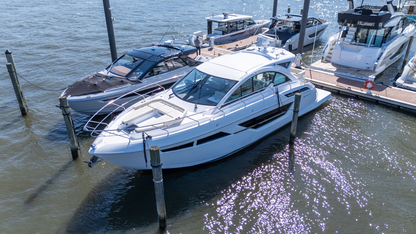 2024 Cruisers Yachts 50 Cantius