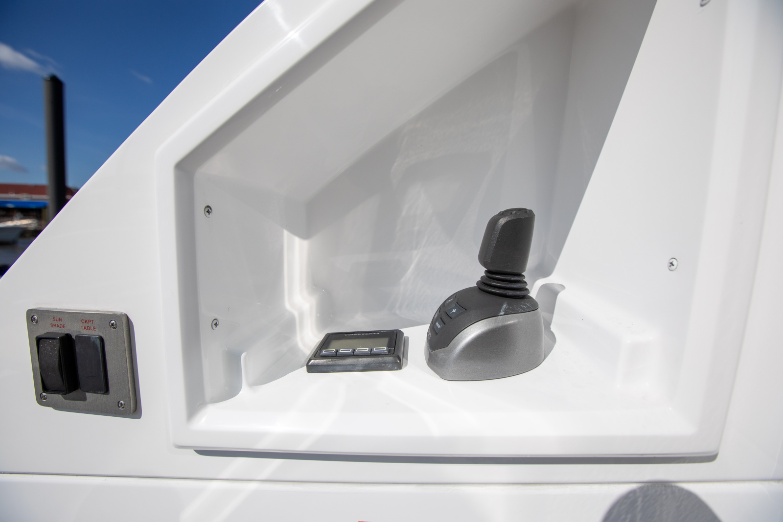 2024 Cruisers Yachts 50 Cantius