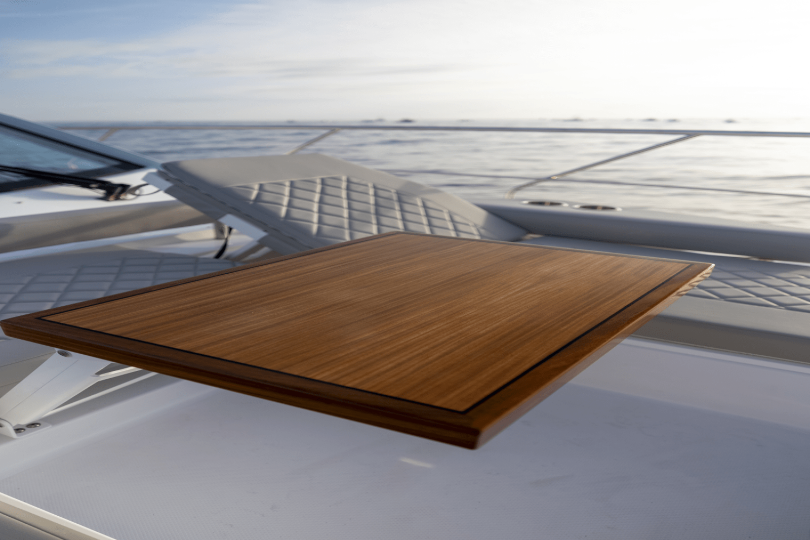 2024 Cruisers Yachts 50 Cantius