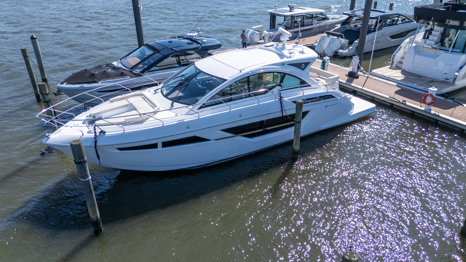 2024 Cruisers Yachts 50 Cantius