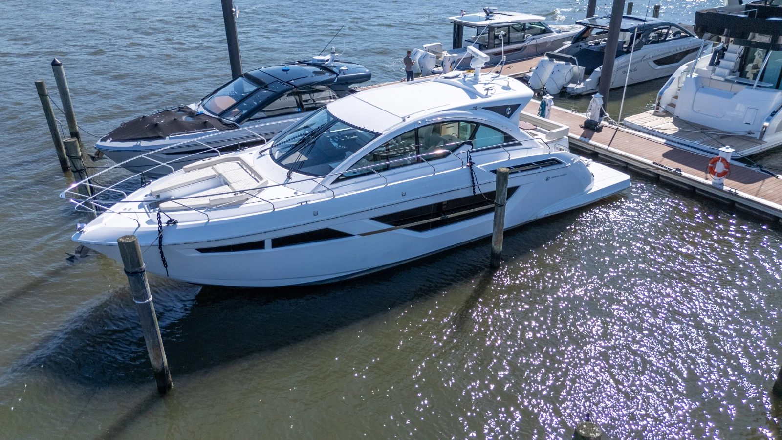 2024 Cruisers Yachts 50 Cantius