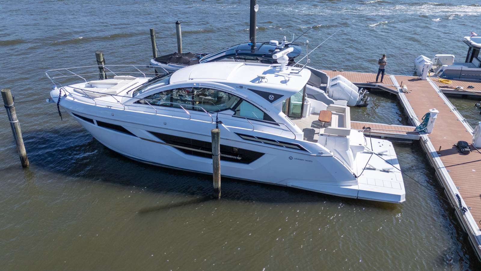 2024 Cruisers Yachts 50 Cantius