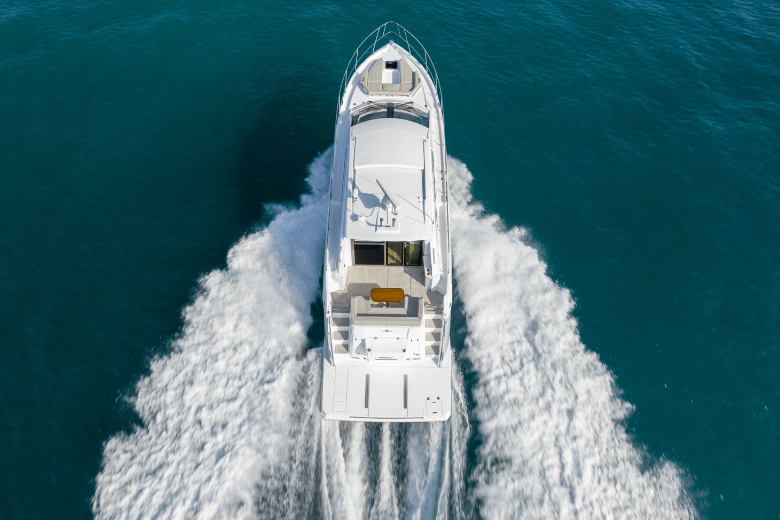 2024 Cruisers Yachts 50 Cantius