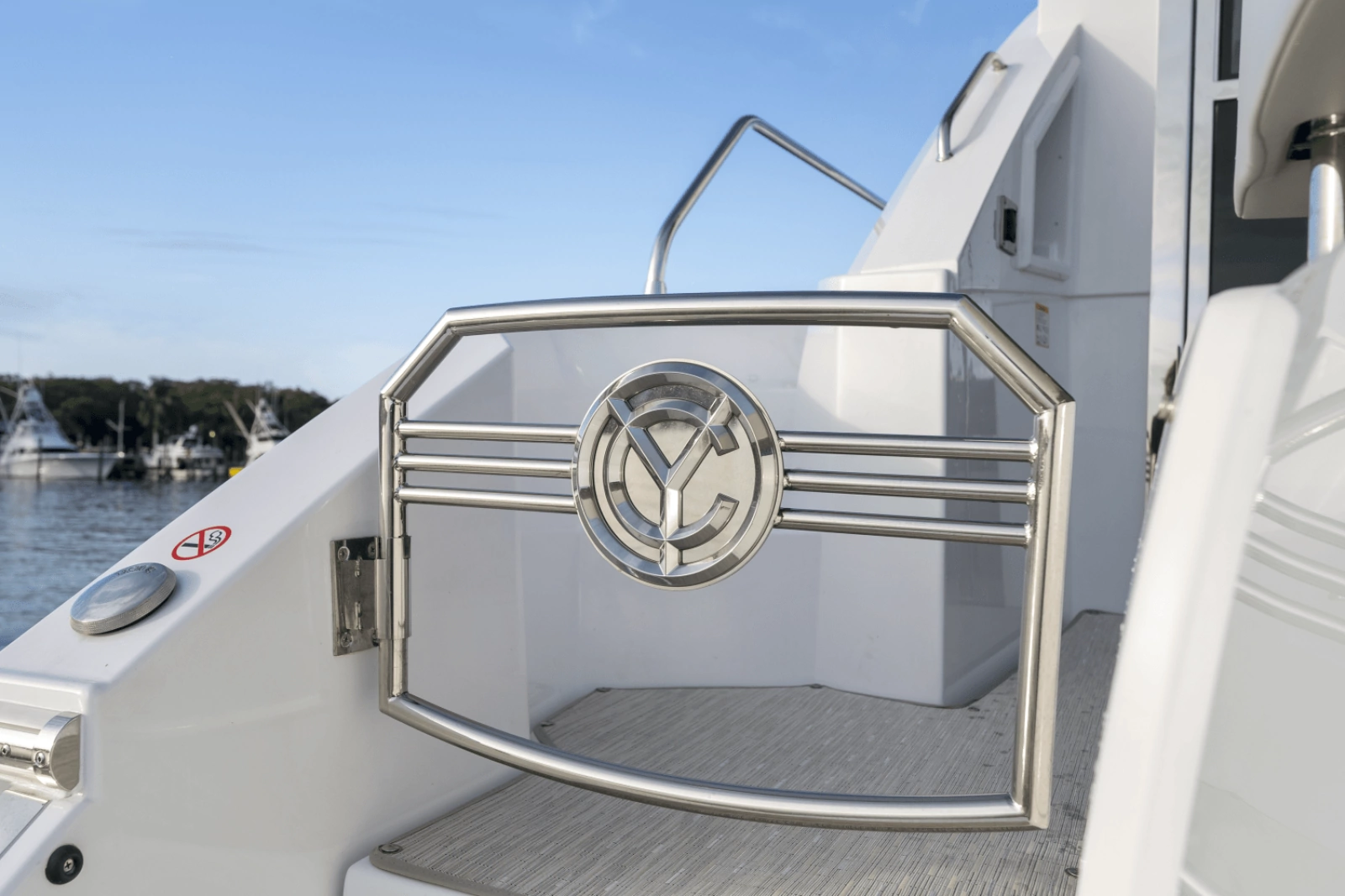 2024 Cruisers Yachts 50 Cantius